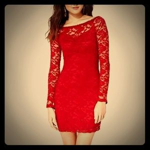 Red lace material girl bodycon dress❤️